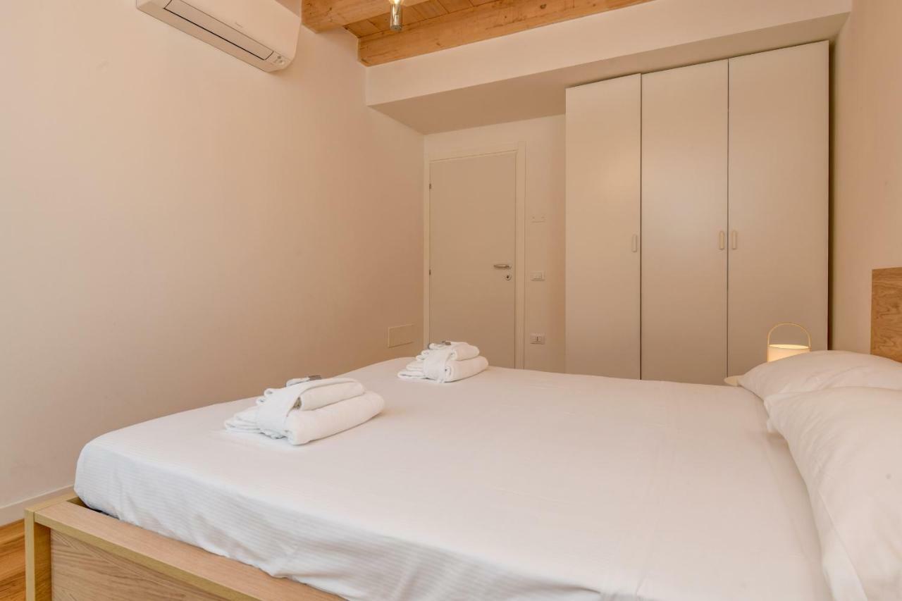 My Peschiera Family Home Deluxe Пескьера-дель-Гарда Экстерьер фото